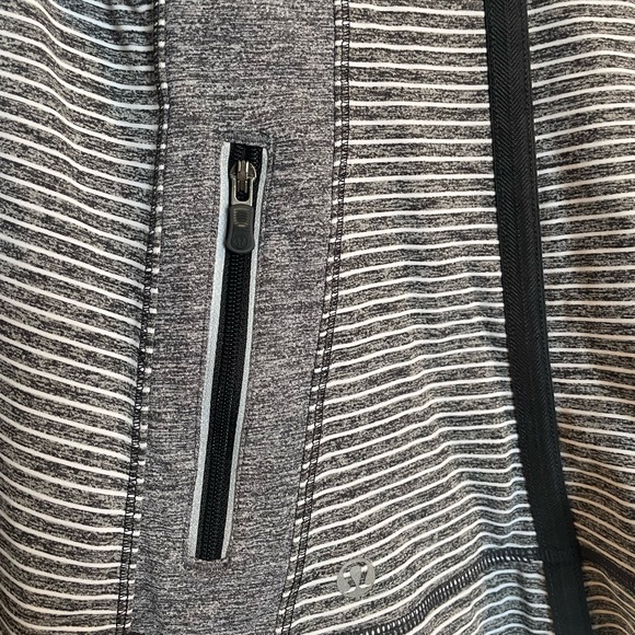 Lululemon🍋Sweater - Picture 10 of 11